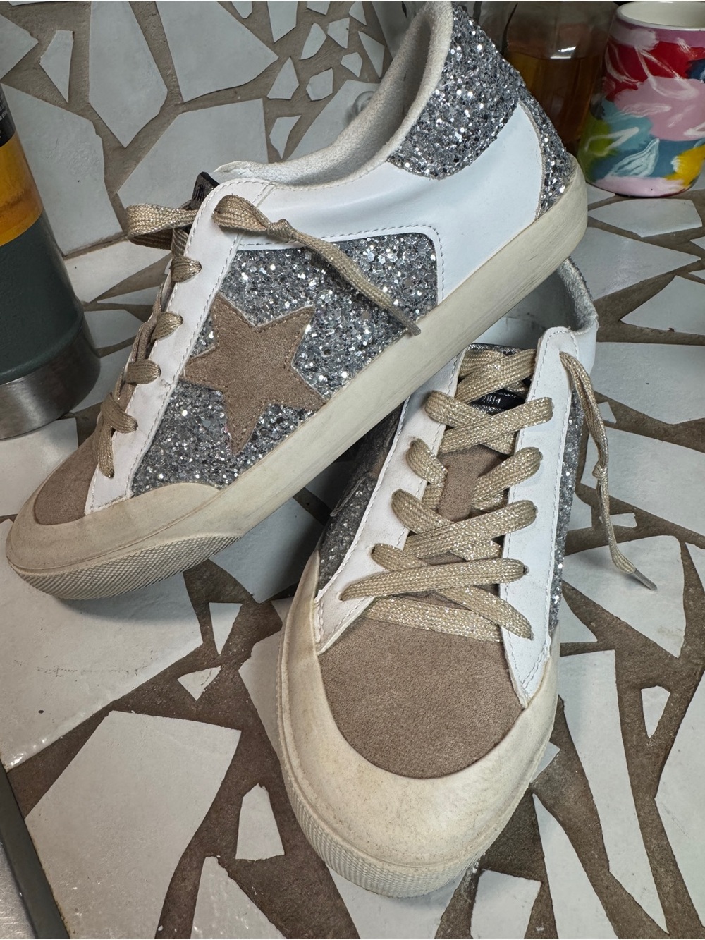Glitter Star Low-Top Sneakers in Silver and Tan